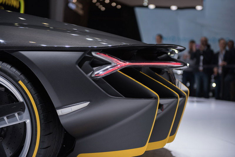 2016-Lamborghini-Centenario-RW-Carbon-Fiber-10
