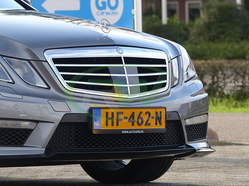 RW-Carbon-Fiber-Renn-Style-Front-Lip-Mercedes-W212-E63-AMG-grey-6