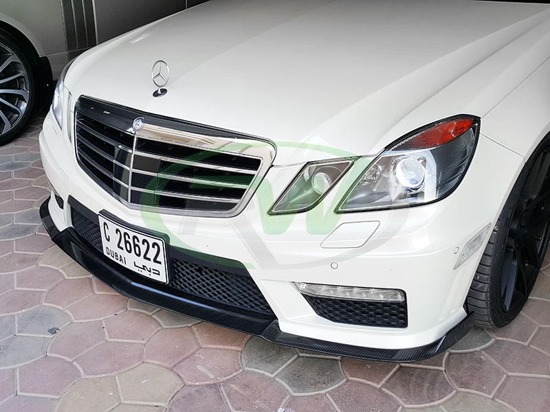 RW-Carbon-Fiber-Renn-Style-Front-Lip-Mercedes-W212-E63-AMG-white-2